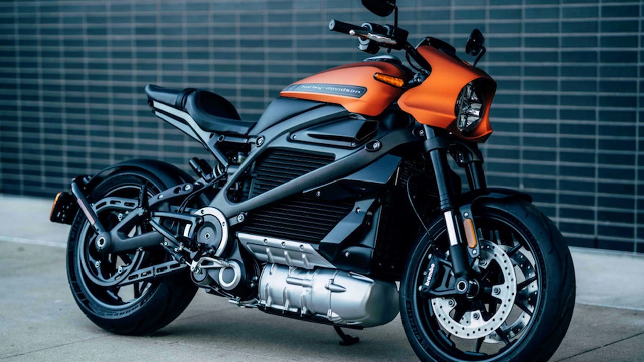Harley-Davidson LiveWire, el primer modelo eléctrico de la marca, sale de las sombras