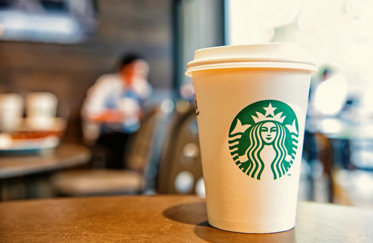 Starbucks se une a Uber Eats para desplegar su delivery de café
