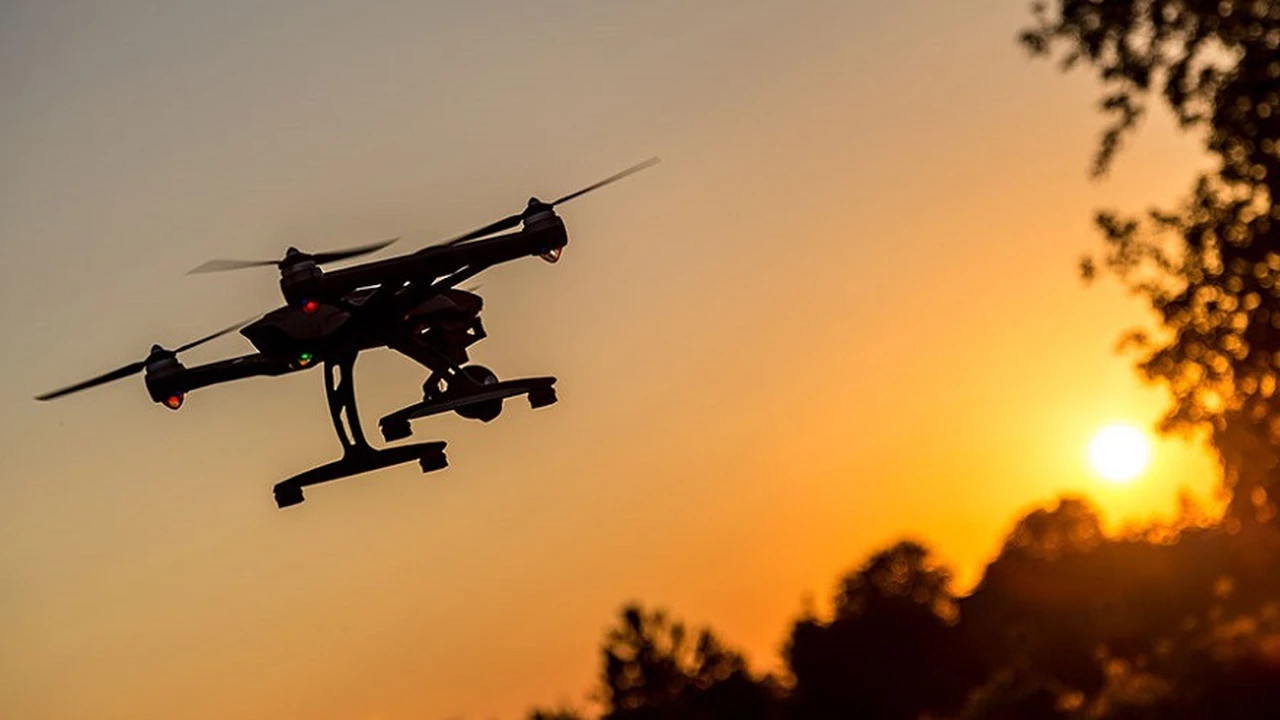 Este emprendimiento argentino permite controlar plagas en el campo con drones
