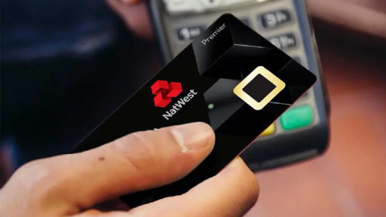 Chau PIN: llegan al mercado las tarjetas de crédito con lector de huella digital