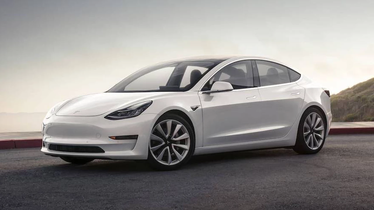 Conducción inteligente: Tesla mostró su nuevo sistema de freno potenciado con inteligencia artificial