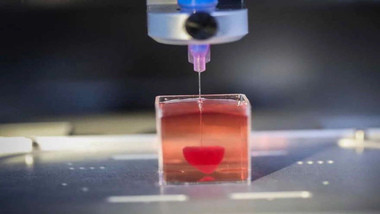 En el Hospital Güemes ya "fabrican" huesos humanos con impresoras 3D para cirugías complejas