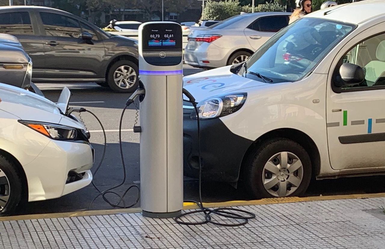 Llegaron los cargadores para autos eléctricos a Buenos Aires: conocé dónde instalaron los nuevos surtidores