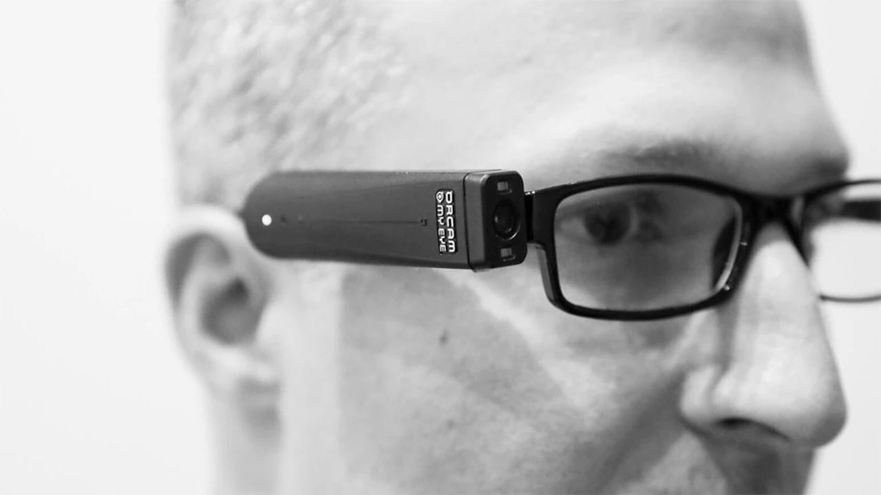¿Problemas de visión?: estas lentes ven y leen por vos