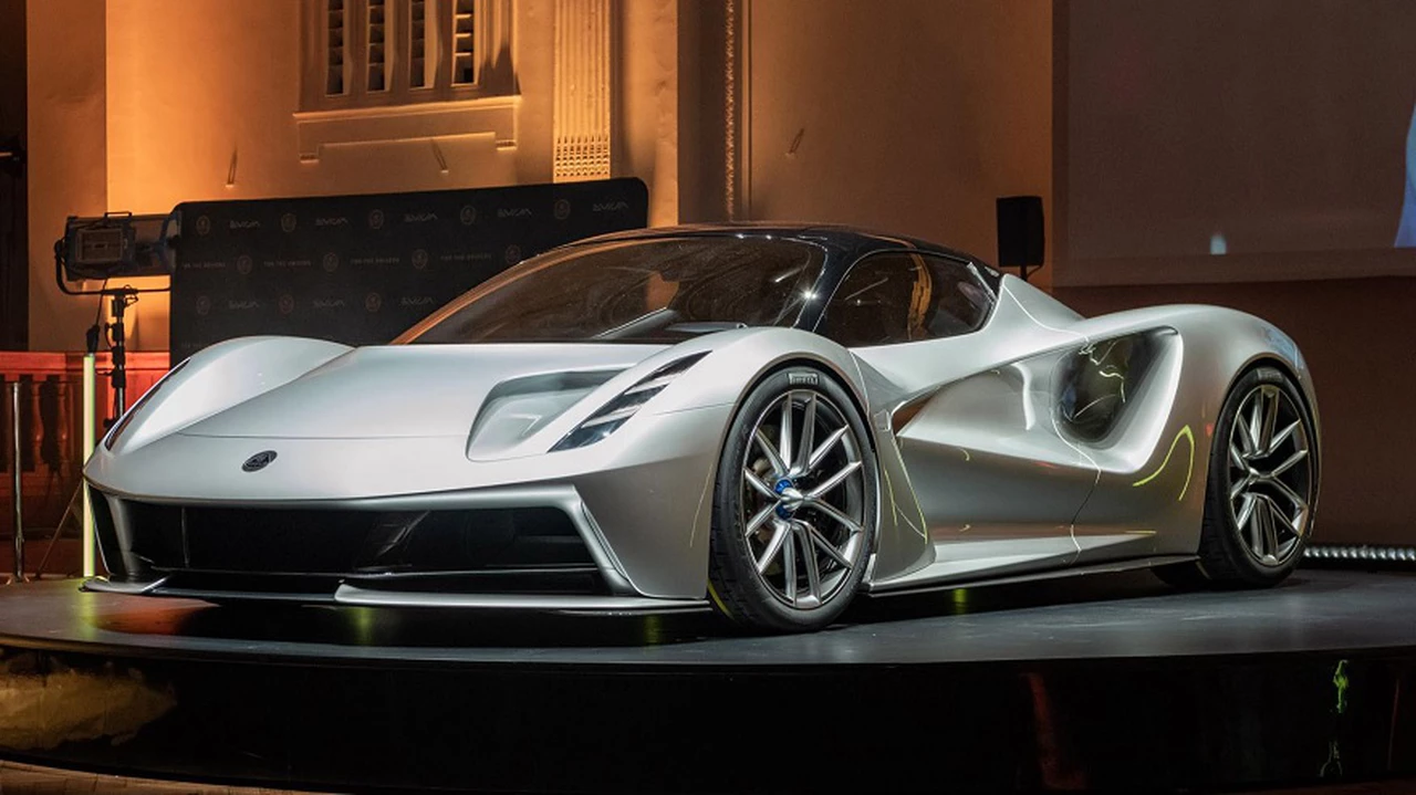 Lotus presenta Evija, un "superauto" eléctrico capaz de producir 2.000 caballos de fuerza