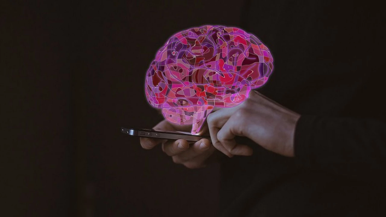 Logro histórico: científicos pueden manipular células cerebrales usando un smartphone