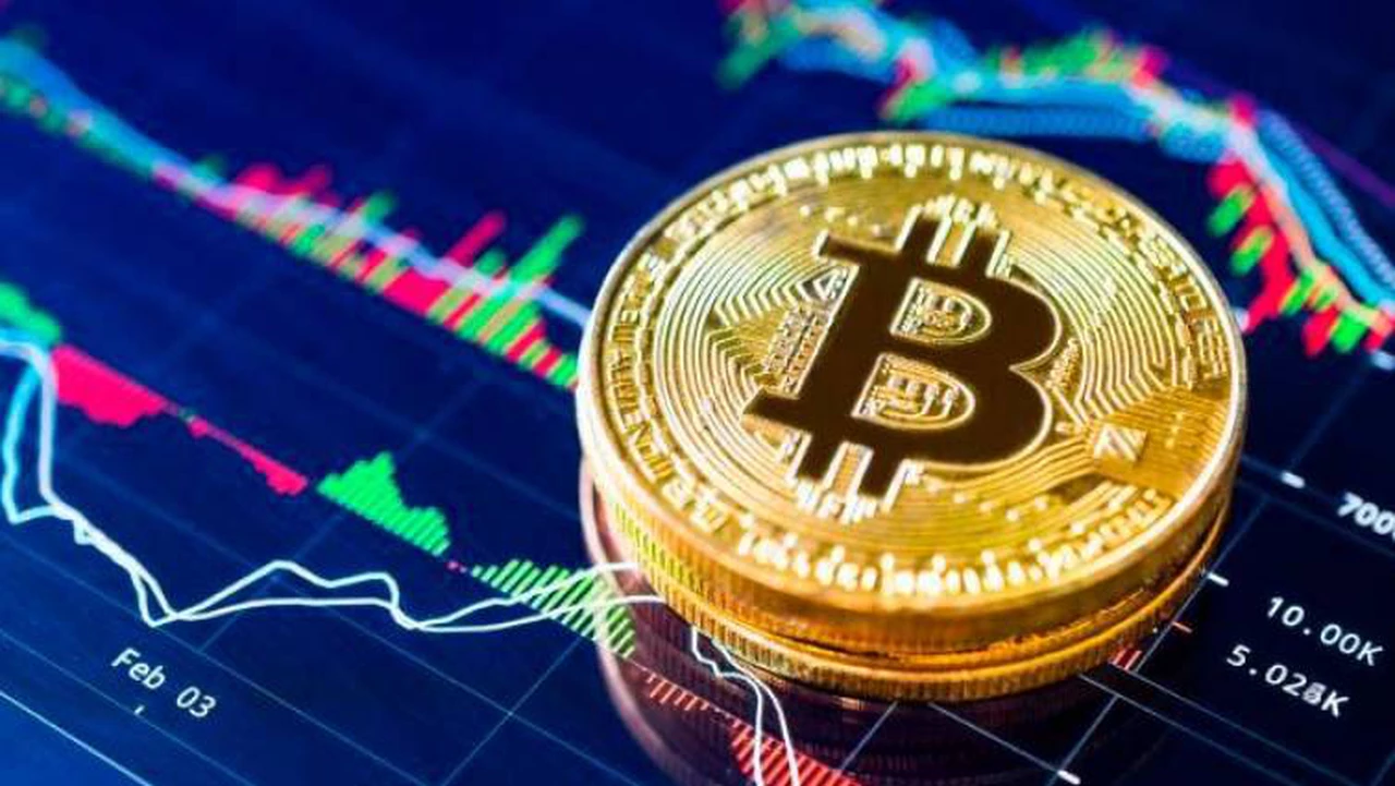 Bitcoin pelea por no perder valor, a pesar de los pronósticos a la baja de Wall Street