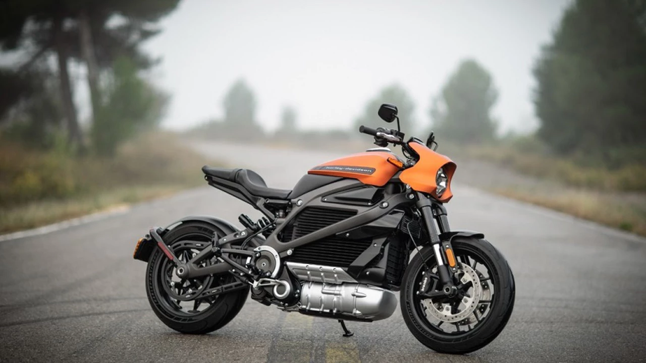 Sale a las calles: Harley-Davidson reanuda la producción de su moto eléctrica, la LiveWire
