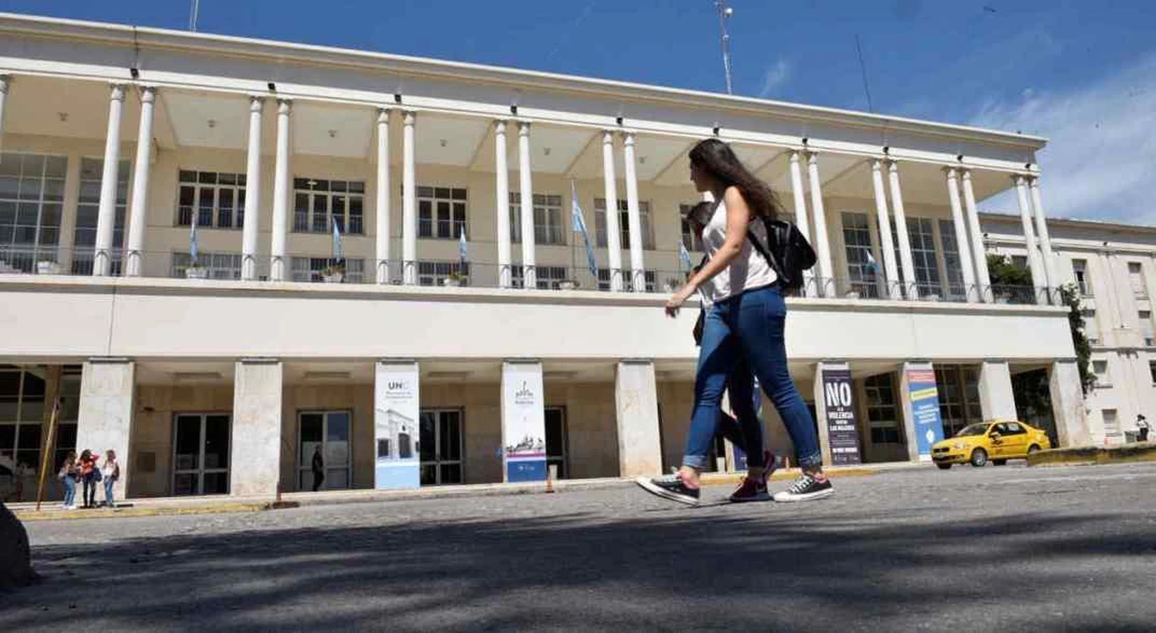 Universidad de Córdoba quiere despedir al papel: usará blockchain para sus sistemas administrativos