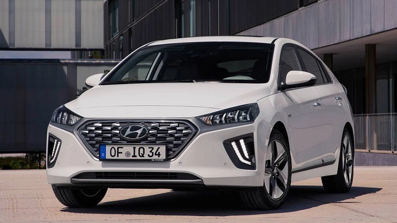 Mercado sustentable: ¿cuánto sale el nuevo Ioniq, el híbrido de Hyundai, que enfrentará al Toyota Prius?
