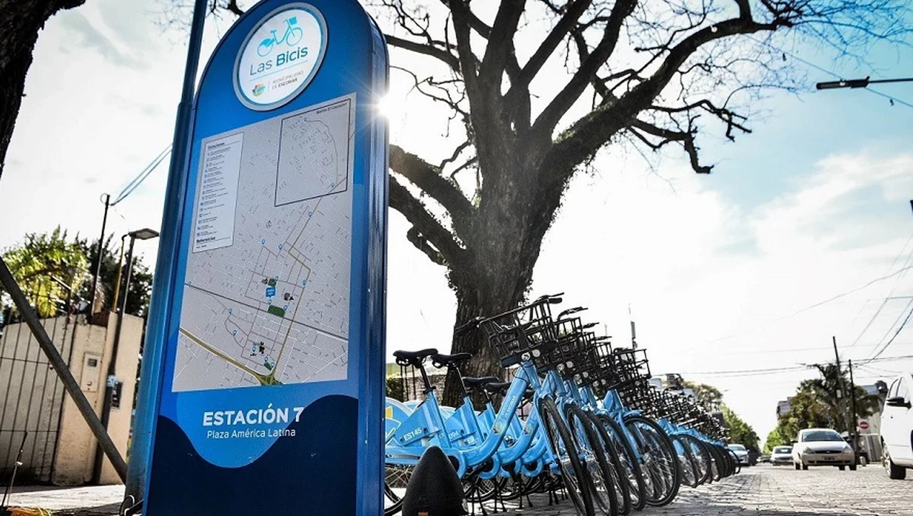 Crece la movilidad sustentable: implementan un sistema pago de bicicletas compartidas en provincia de Buenos Aires