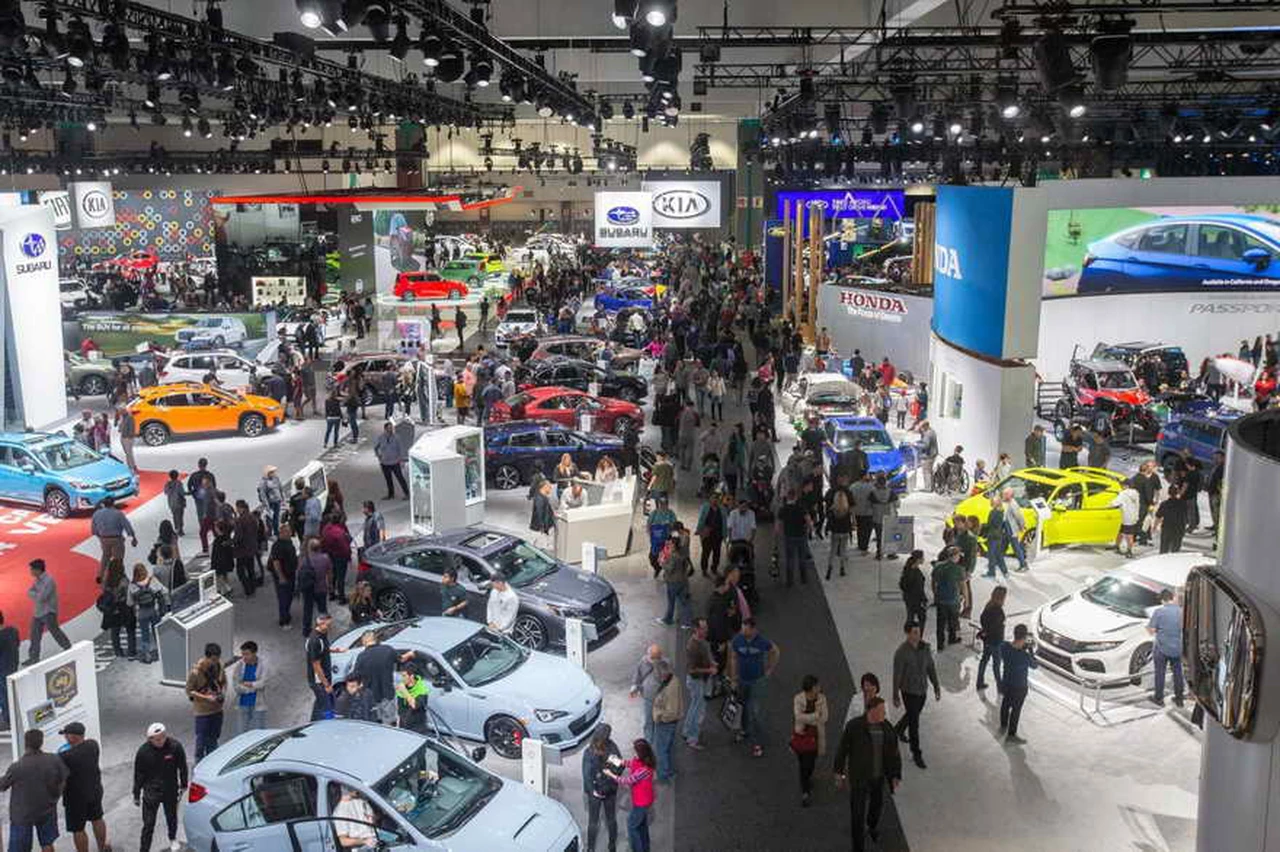Innovación, lujo, y vehículos 100 % eléctricos: lo que se verá en el Salón del automóvil de Los Ángeles