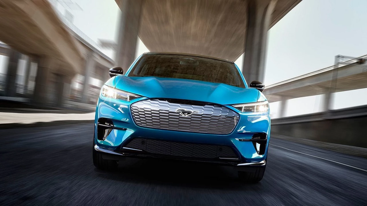 Ford Mustang Mach-E eléctrico: por primera vez, el ícono deportivo se convierte en un SUV