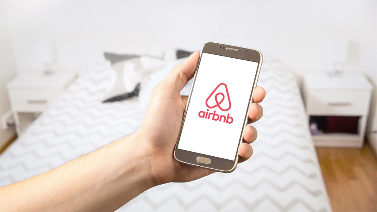 Reinventarse para sobrevivir: ¿cómo se transforma el negocio de Airbnb para pasar la pandemia?