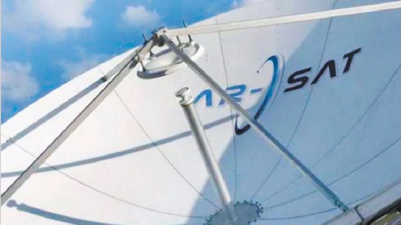 Milei negocia la privatización de ARSAT: el principal candidato para quedarse con la empresa satelital y cuánto pagaría