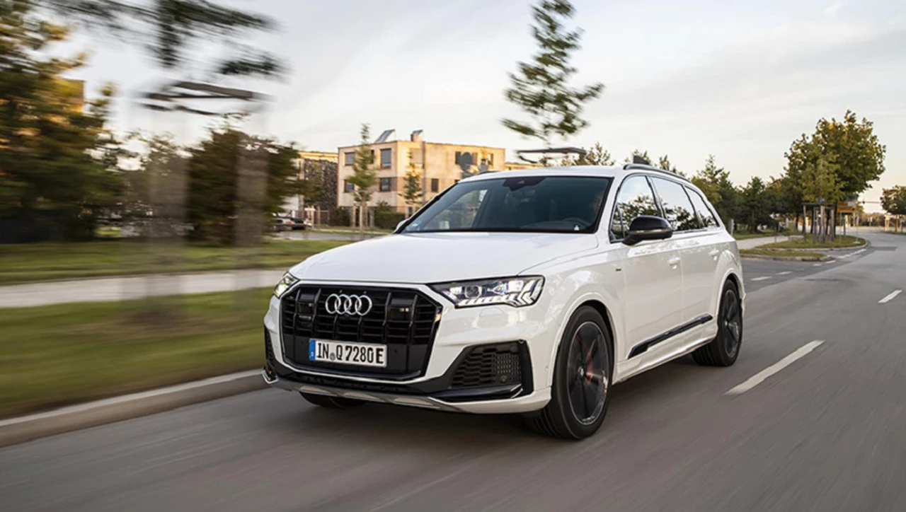 ¿Cómo funciona el novedoso sistema de Audi que permite "leer" los semáforos y ahorrar combustible?