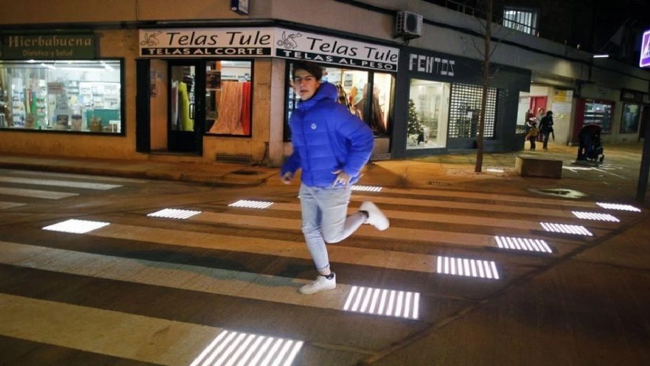 Innovación en la ciudad: crean un sistema lumínico inteligente que mejora la seguridad vial