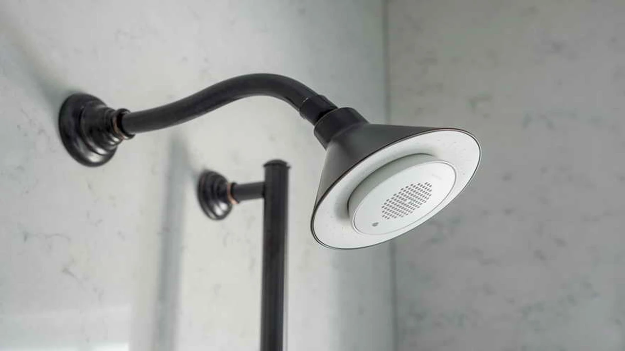 Lugar inesperado: esta ducha con altavoces te permite conectarte con el asistente virtual de Amazon