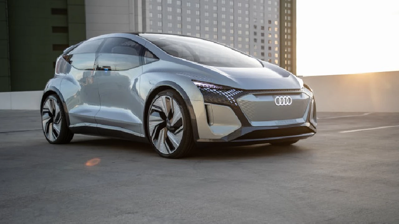 Audi presentó el AI:ME, un auto autónomo, con control ocular y proyecciones 3D