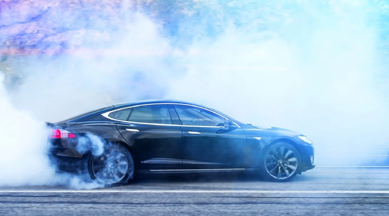Elon Musk cada vez más rico: Tesla marcó un récord de entregas en el primer trimestre