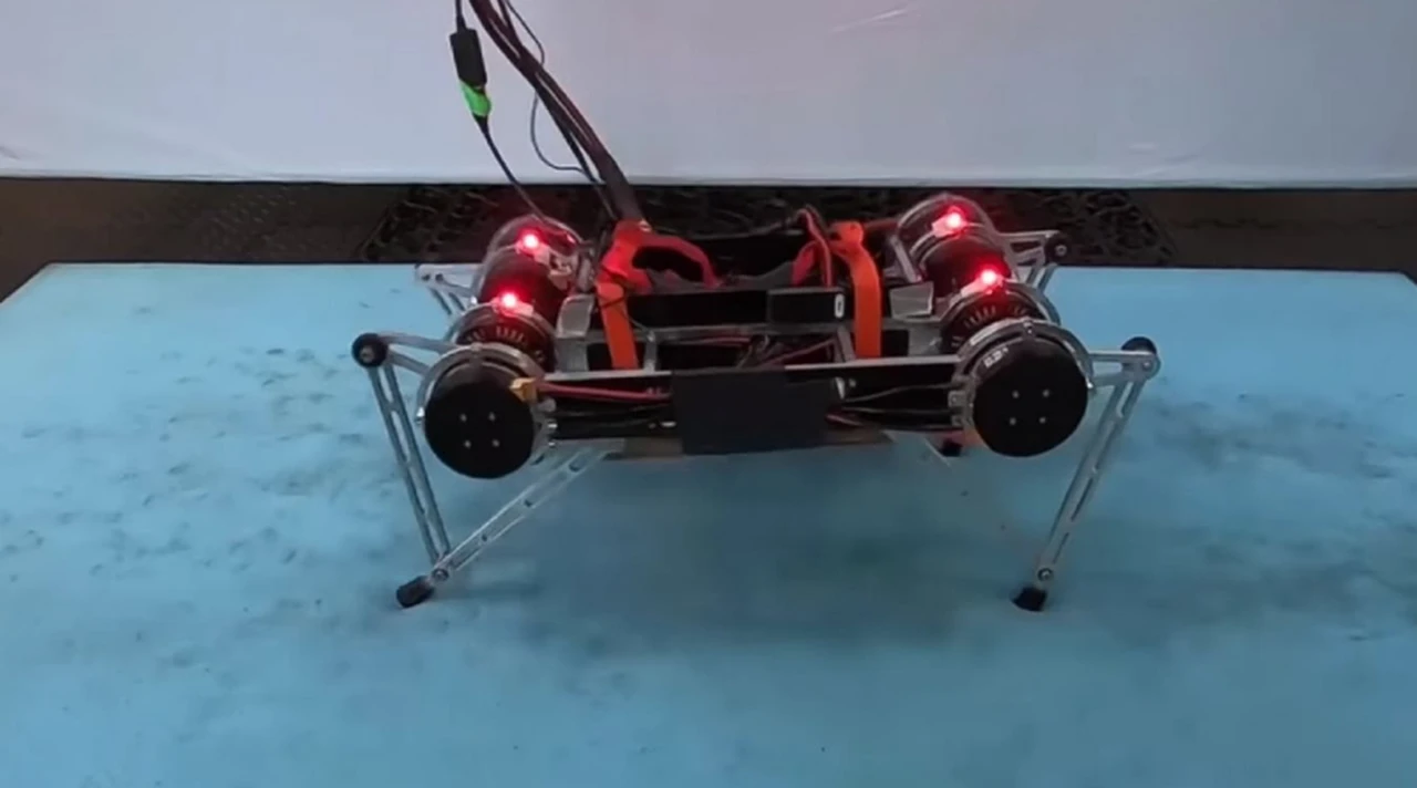Casi como un bebé: Google desarrolló un robot que puede aprender a andar por sí mismo