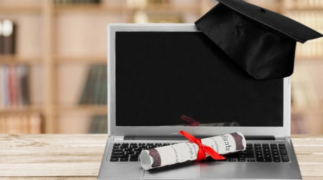 Agilizar trámites y prevenir la falsificación: en Brasil proponen emitir diplomas universitarios con Blockchain