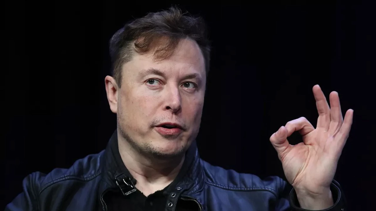 Pronóstico de Elon Musk: en pocos años el lenguaje hablado quedará obsoleto y seremos mudos