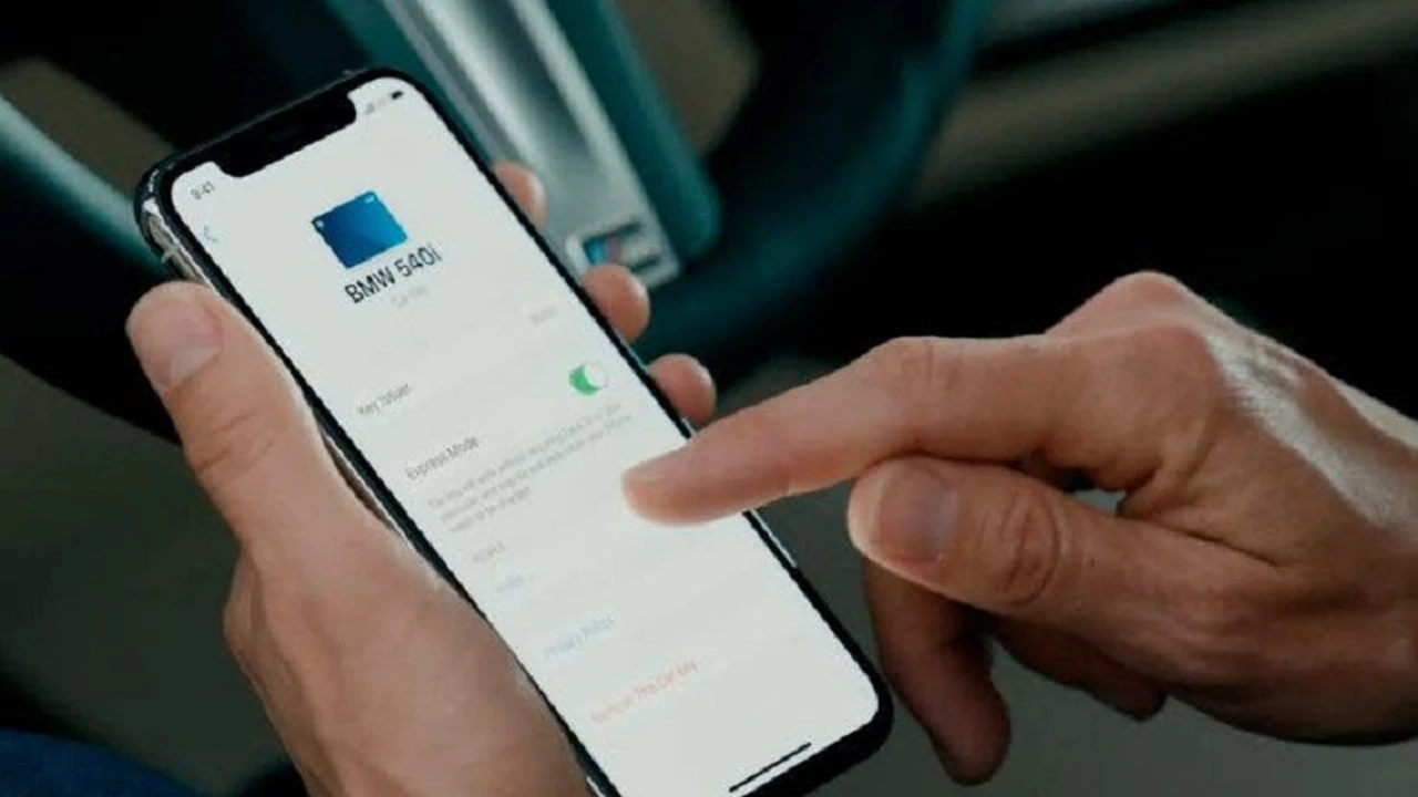 Decile chau a las llaves de tu auto: así es el sistema de Apple que permite abrir las puertas con el iPhone