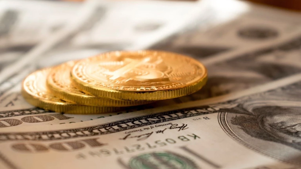 ¿Cuánto vale el "dólar cripto" y el Bitcoin en plena inestabilidad del blue?