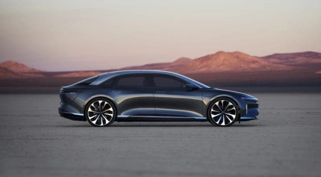 A romper el chanchito: confirman precios del Lucid Air, el auto eléctrico que venció en velocidad al Tesla Model S