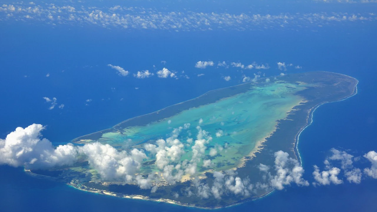 Estremecedor: 500 toneladas de plástico amenazan un atolón de coral, patrimonio mundial de Unesco