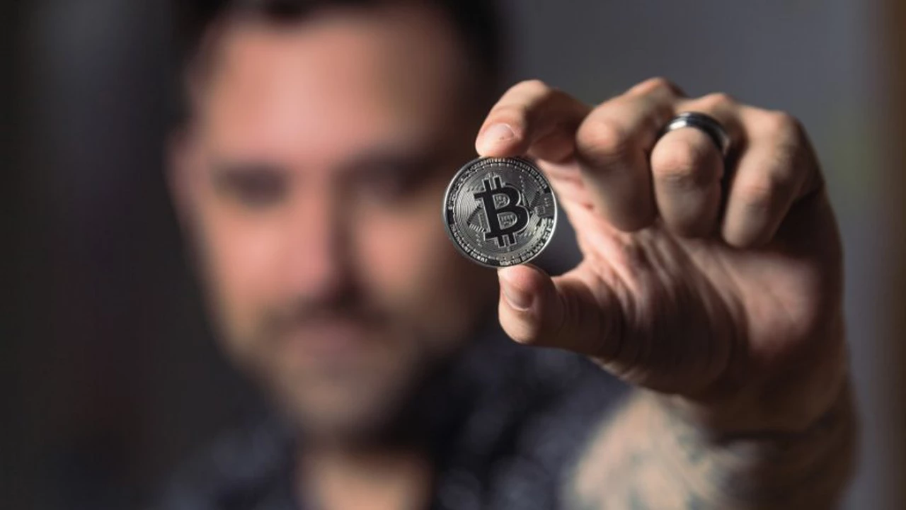 ¿Humo o profecía?: un especialista asegura que el Bitcoin llegará al millón de dólares en los próximos años