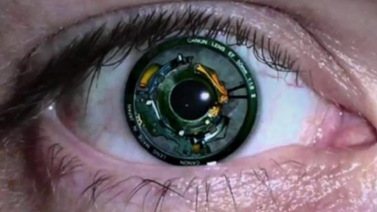 Así funciona el ojo biónico que quiere "devolverle la vista" a los ciegos