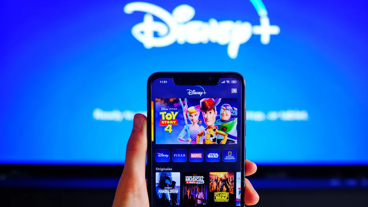 Un día como hoy se lanzó el servicio de Disney que promete destronar a Netflix como el "rey del streaming"