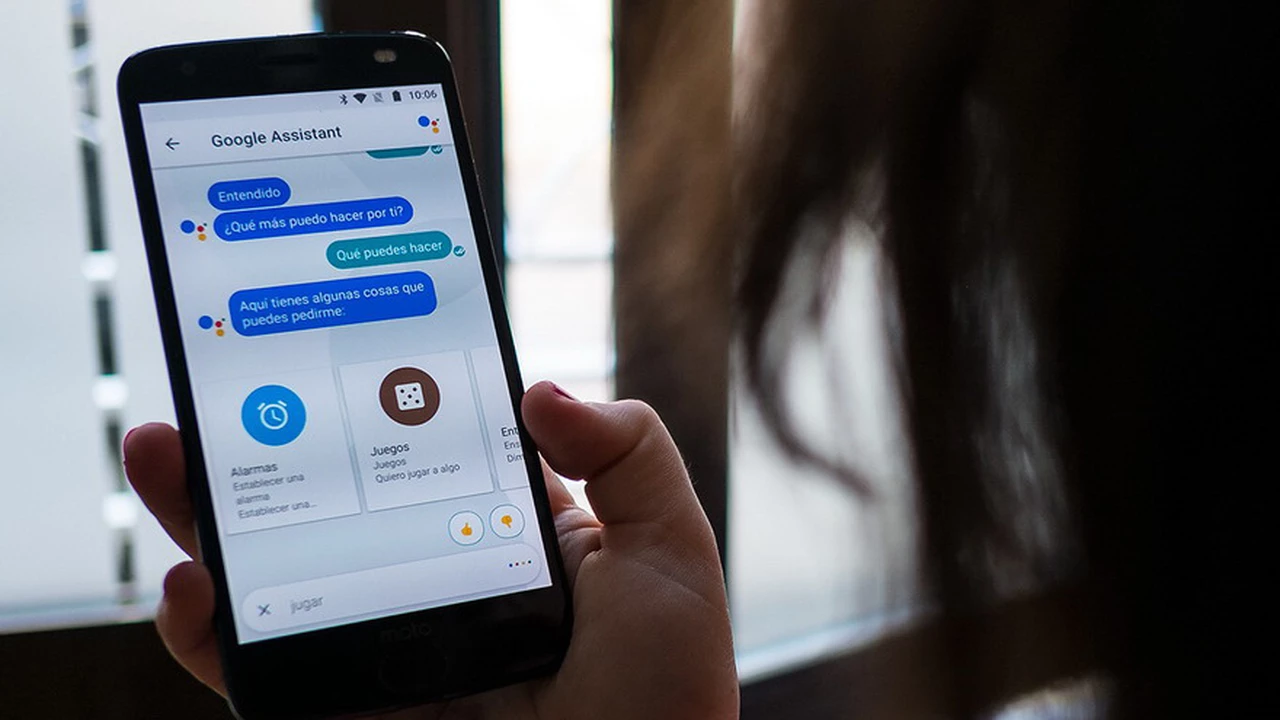 Búsquedas, comandos de voz y más: Google Assistant se integra con apps de terceros