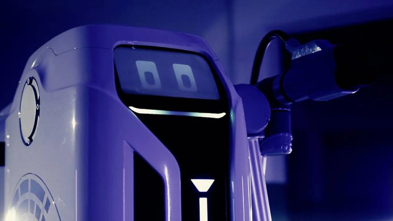 ¿Cargadores que "caminan"?: así el innovador sistema de robots que usa Volkswagen