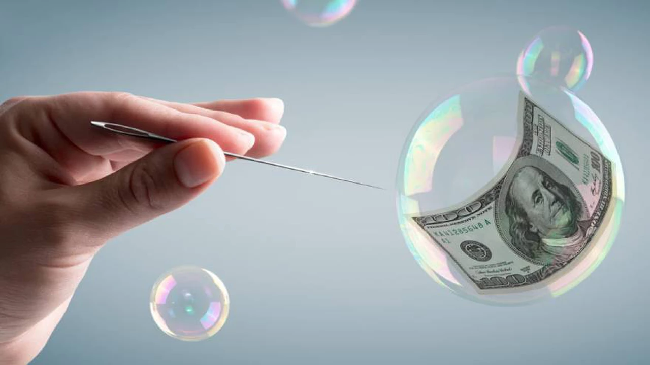 Caída del bitcoin: ¿se está transitando el derrumbe de una burbuja financiera?