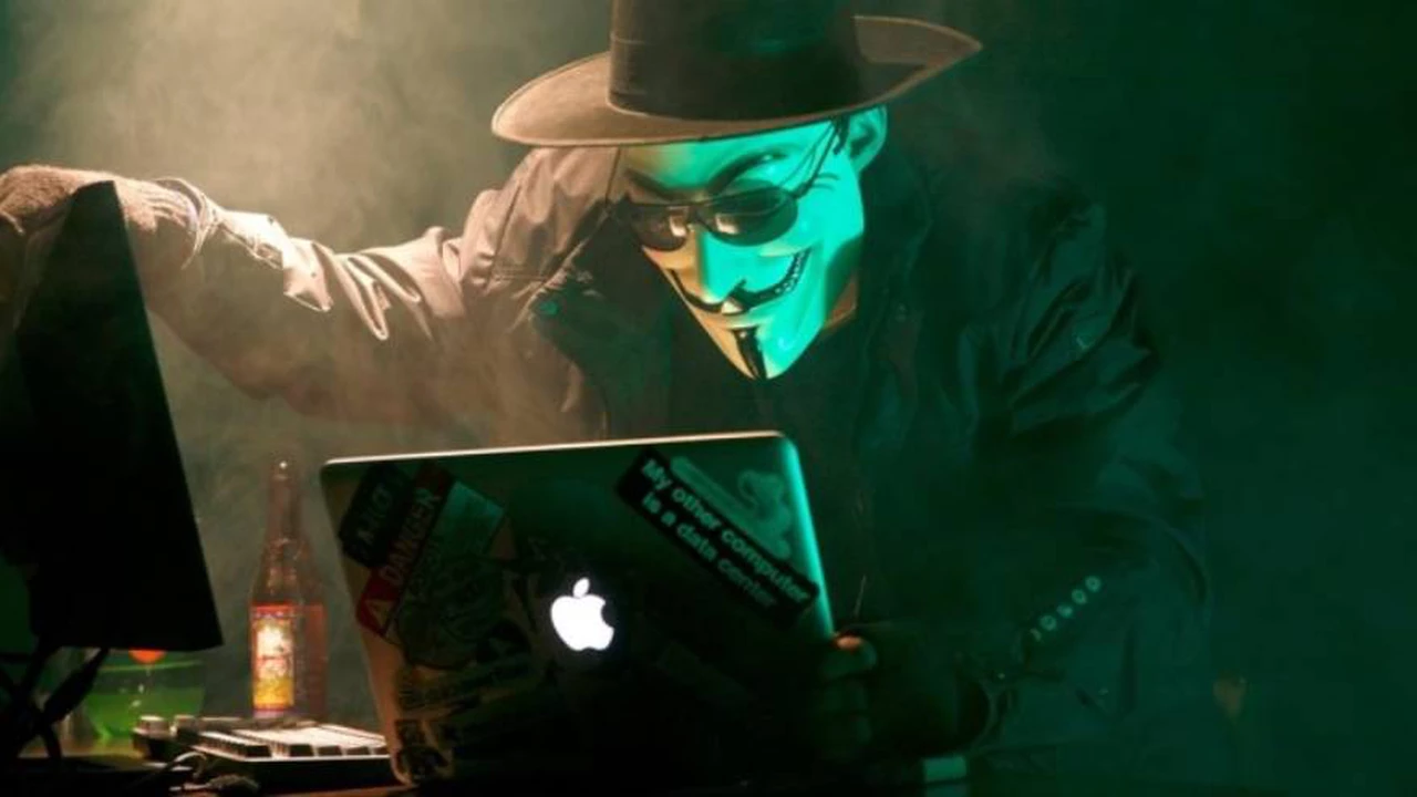 Alerta por otro hackeo al Renaper: ponen a la venta en la dark web los datos de miles de argentinos