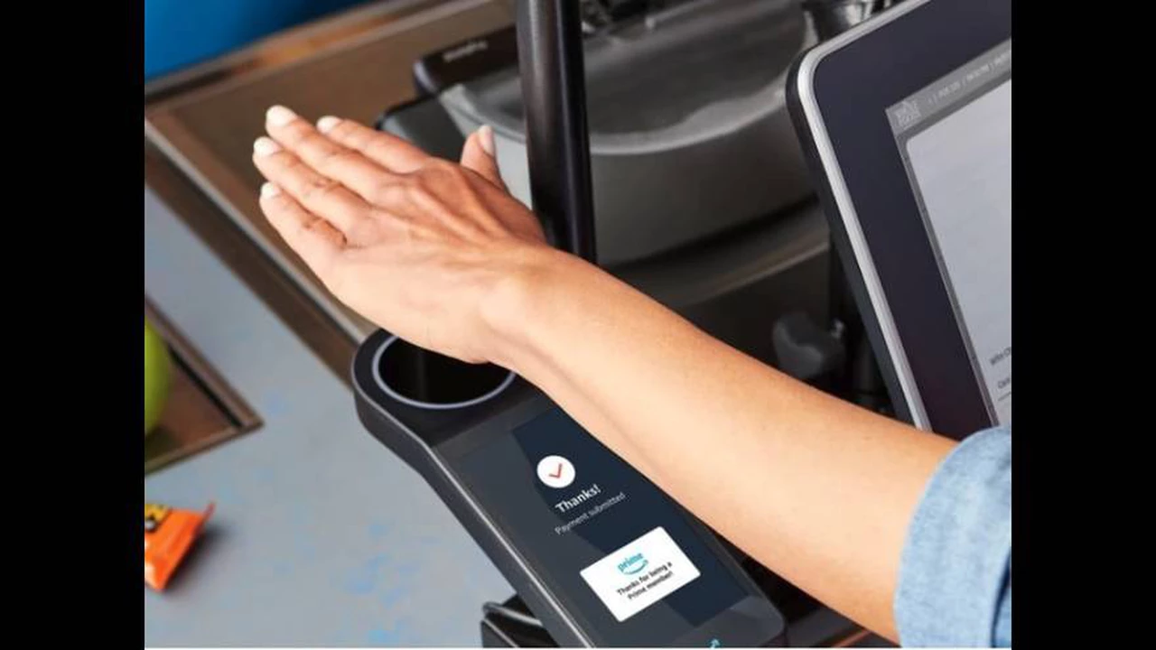 Ni efectivo ni tarjeta: cómo es el sistema de pago de Amazon que utiliza sólo la palma de la mano