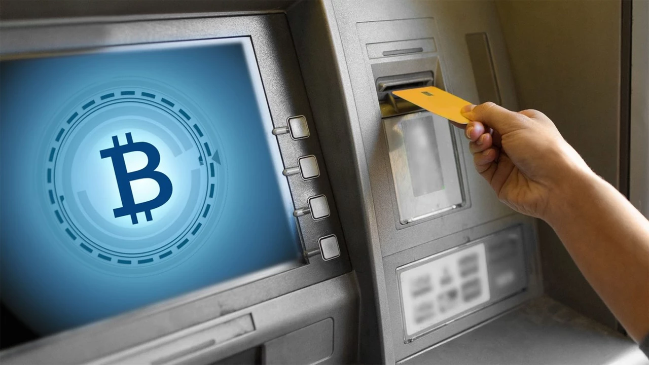 ¿Por qué crece la instalación de cajeros de Bitcoin alrededor del mundo pese a la caída de su valor?