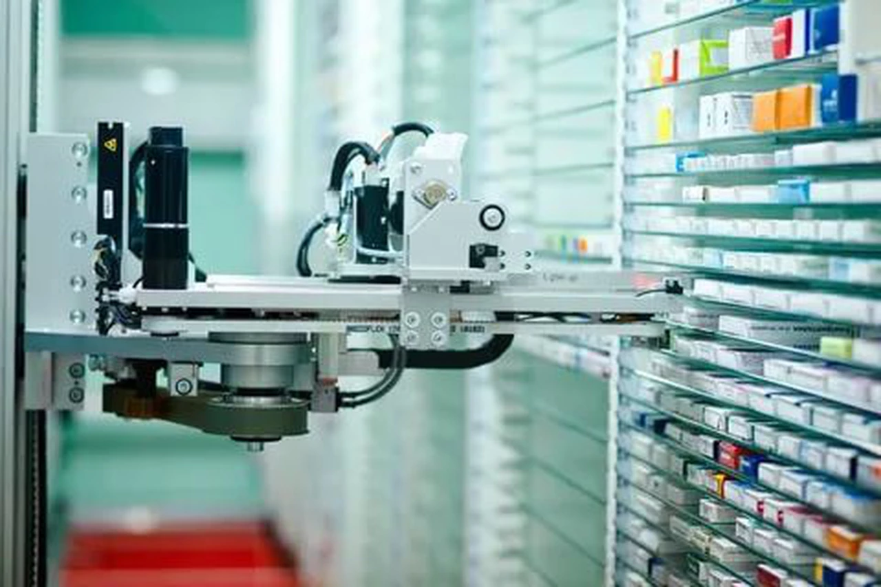 IA en alza: más de 50 farmacias robotizan la administración y expendio de medicamentos