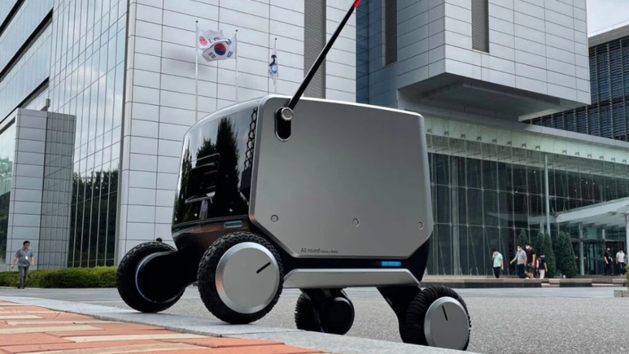 ¿Adiós a los repartidores?: LG presenta un "robot delivery"