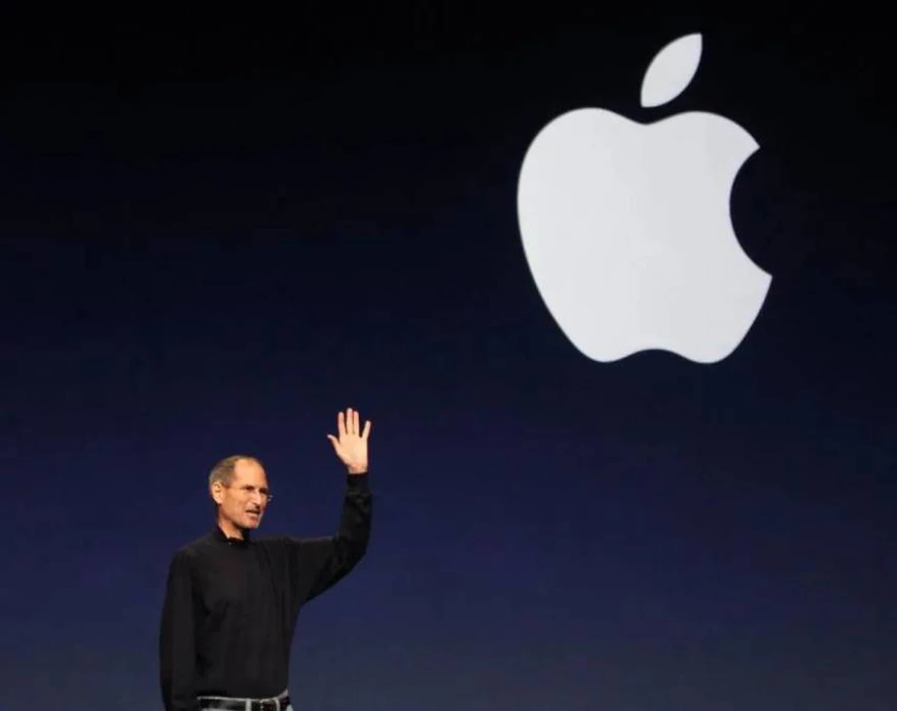 Apple dejó de ser la empresa más valiosa del mundo: ¿qué importante competidor le quitó el puesto?