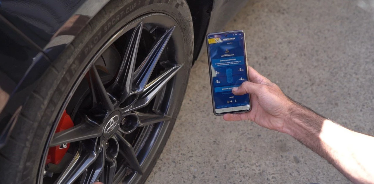 Michelin lanza un nuevo neumático que le "habla" al conductor: ¿cómo funciona?