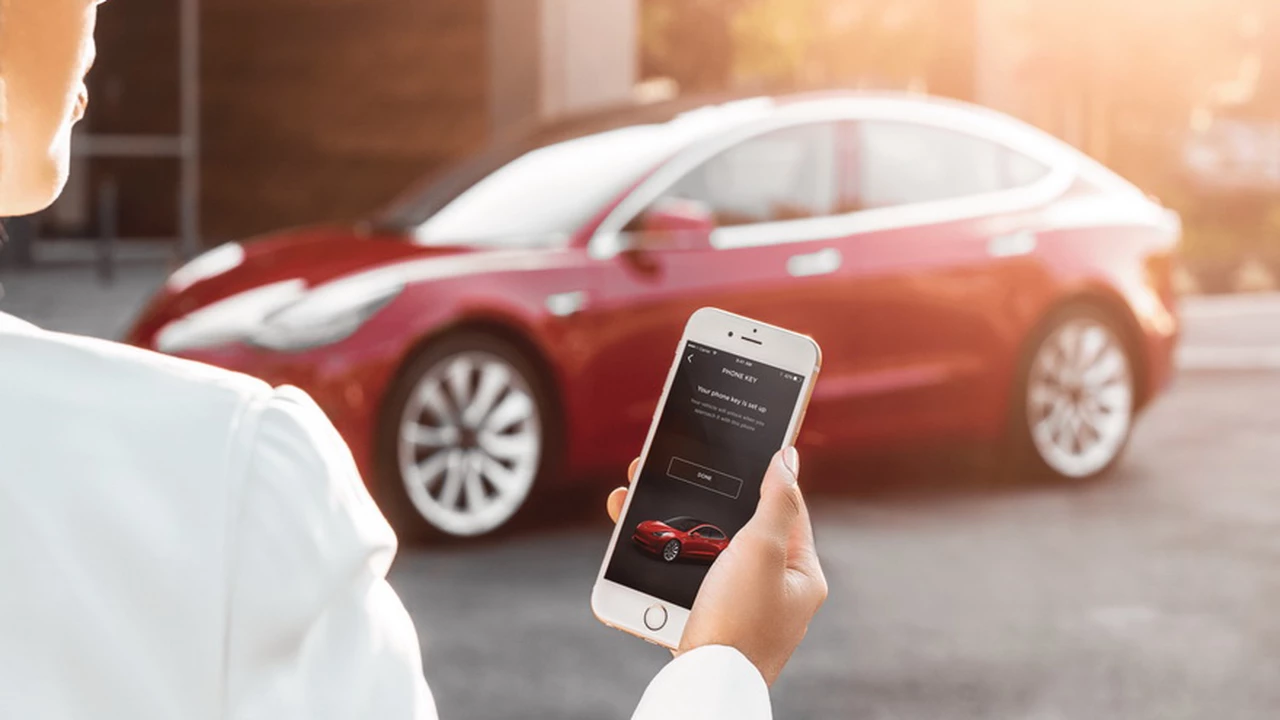 ¿Te tocó?: falla en servidores de Tesla no permite a conductores ingresar a sus vehículos