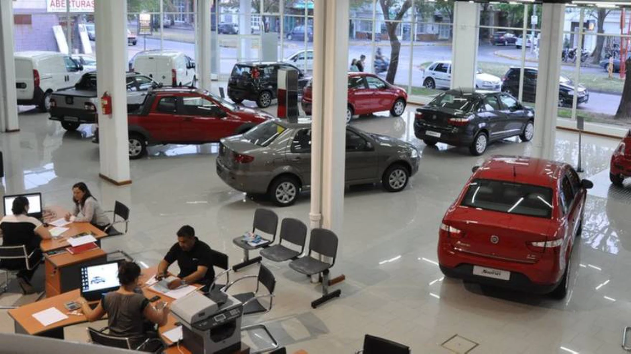 Acuerdo con concesionarias de autos: ¿adiós a los trámites presenciales para registrar un coche?