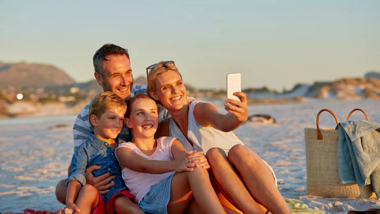 Vacaciones, verano y muchas fotos: los 5 trucos imperdibles para aprovechar al máximo tu celular