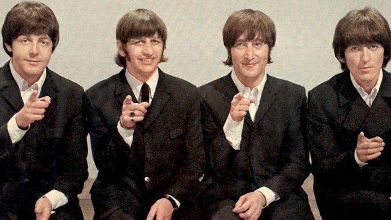 Historico: recaudan miles de dólares en una subasta de NFT de The Beatles