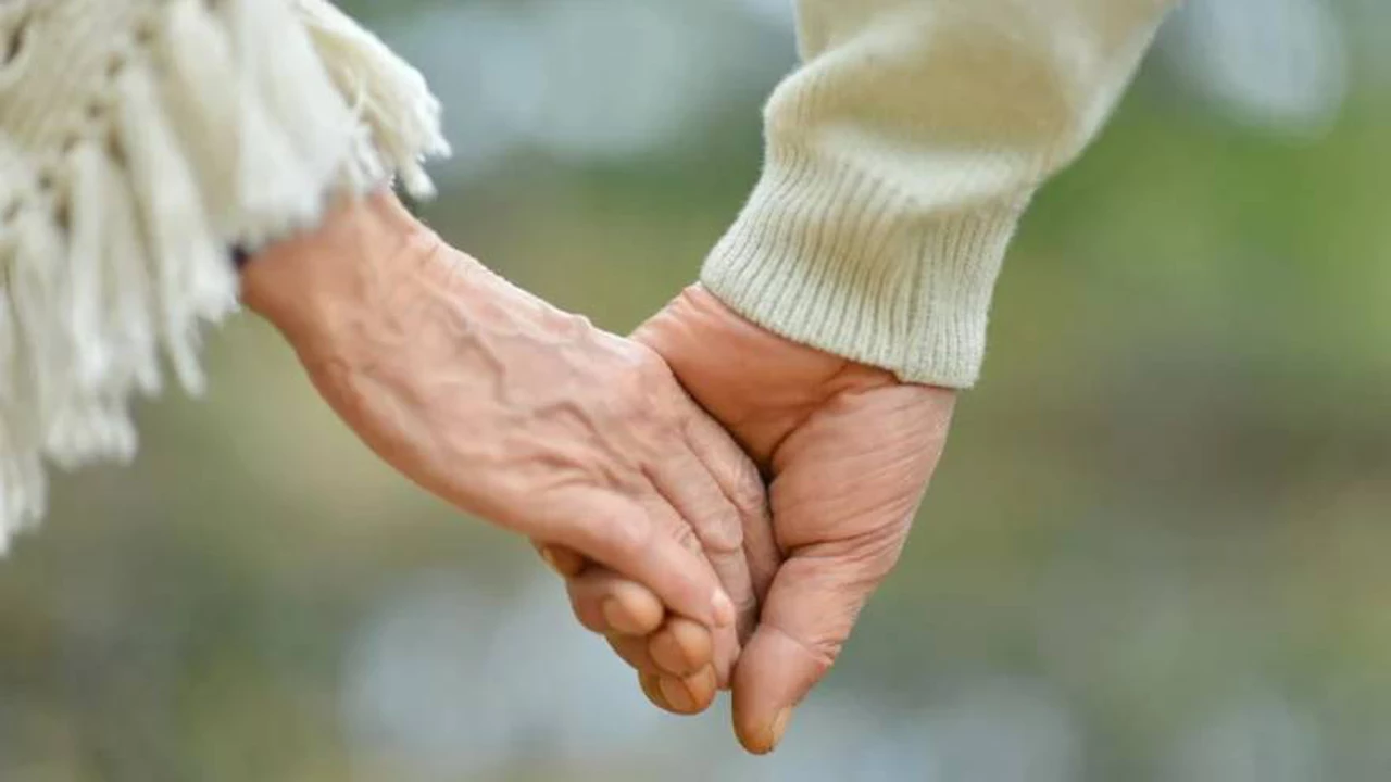 Para el amor no hay edad: cómo funciona el "Tinder" para mayores de 50 años