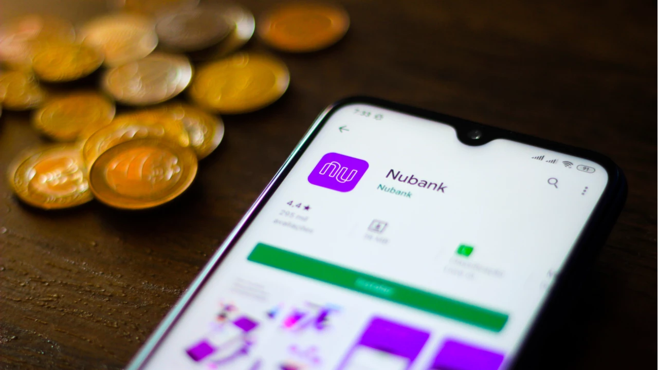 Nubank da el paso definitivo: la fintech permitirá operar con criptomonedas en su plataforma